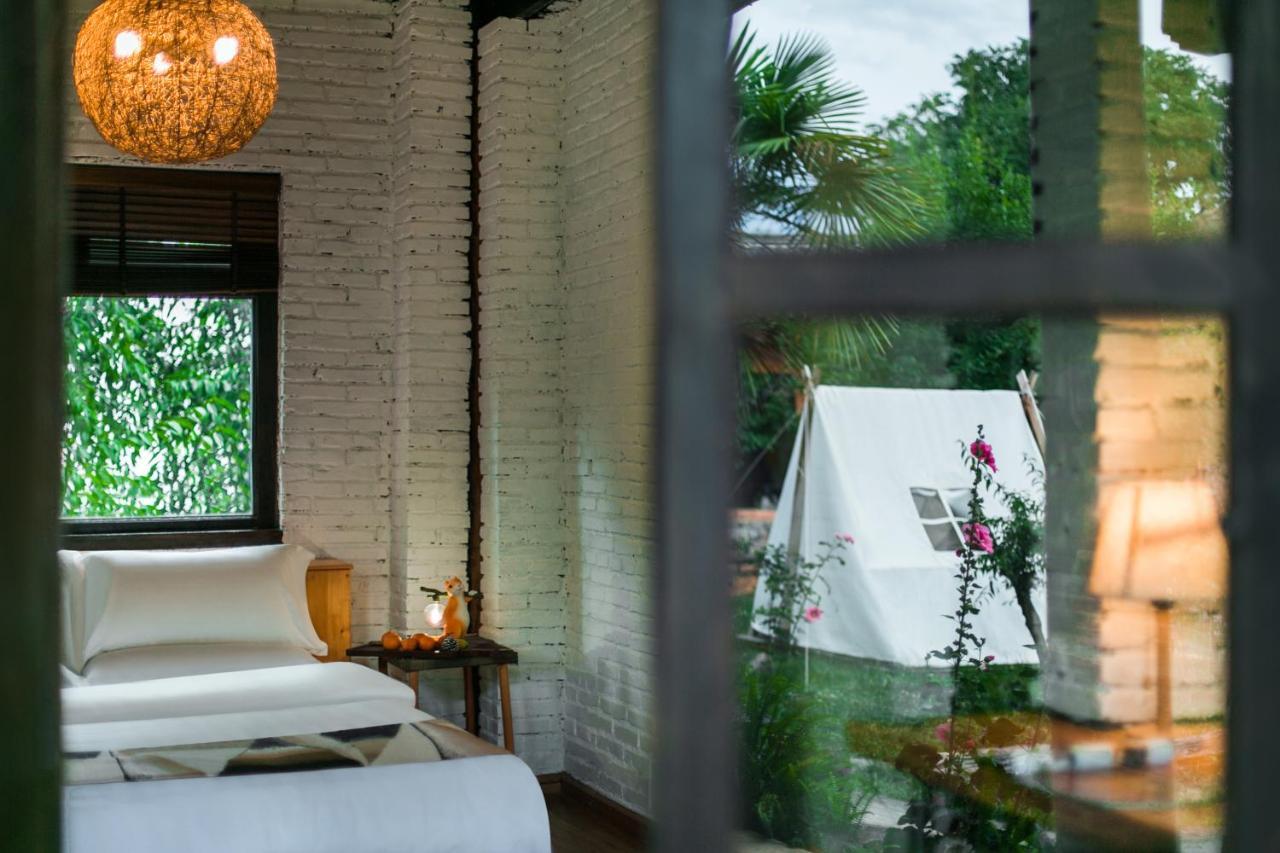 Adonis Inn Lijiang Lijiang  Zewnętrze zdjęcie