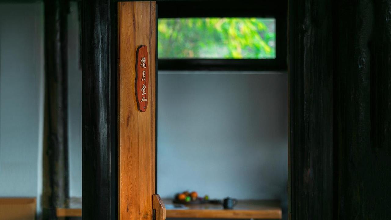 Adonis Inn Lijiang Lijiang  Zewnętrze zdjęcie