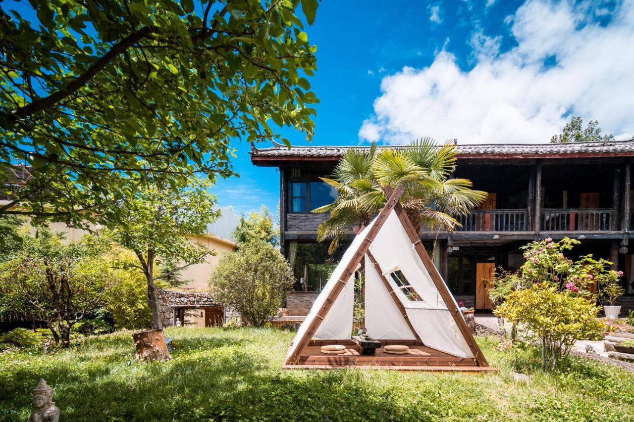 Adonis Inn Lijiang Lijiang  Zewnętrze zdjęcie